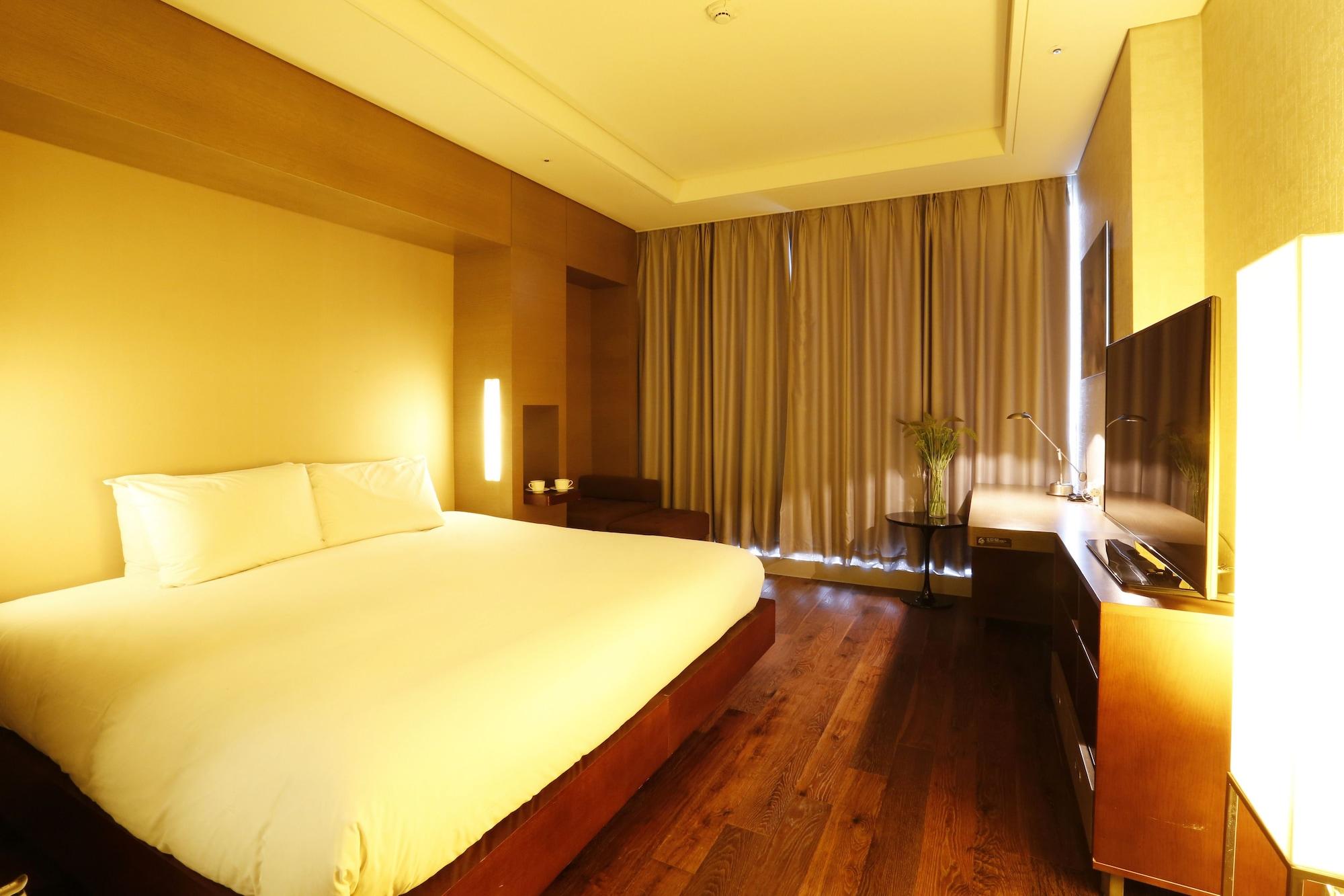 แกรนด์ เมอร์เคียว แอมบาสซาเดอร์ ชางวอน Hotel ภายนอก รูปภาพ