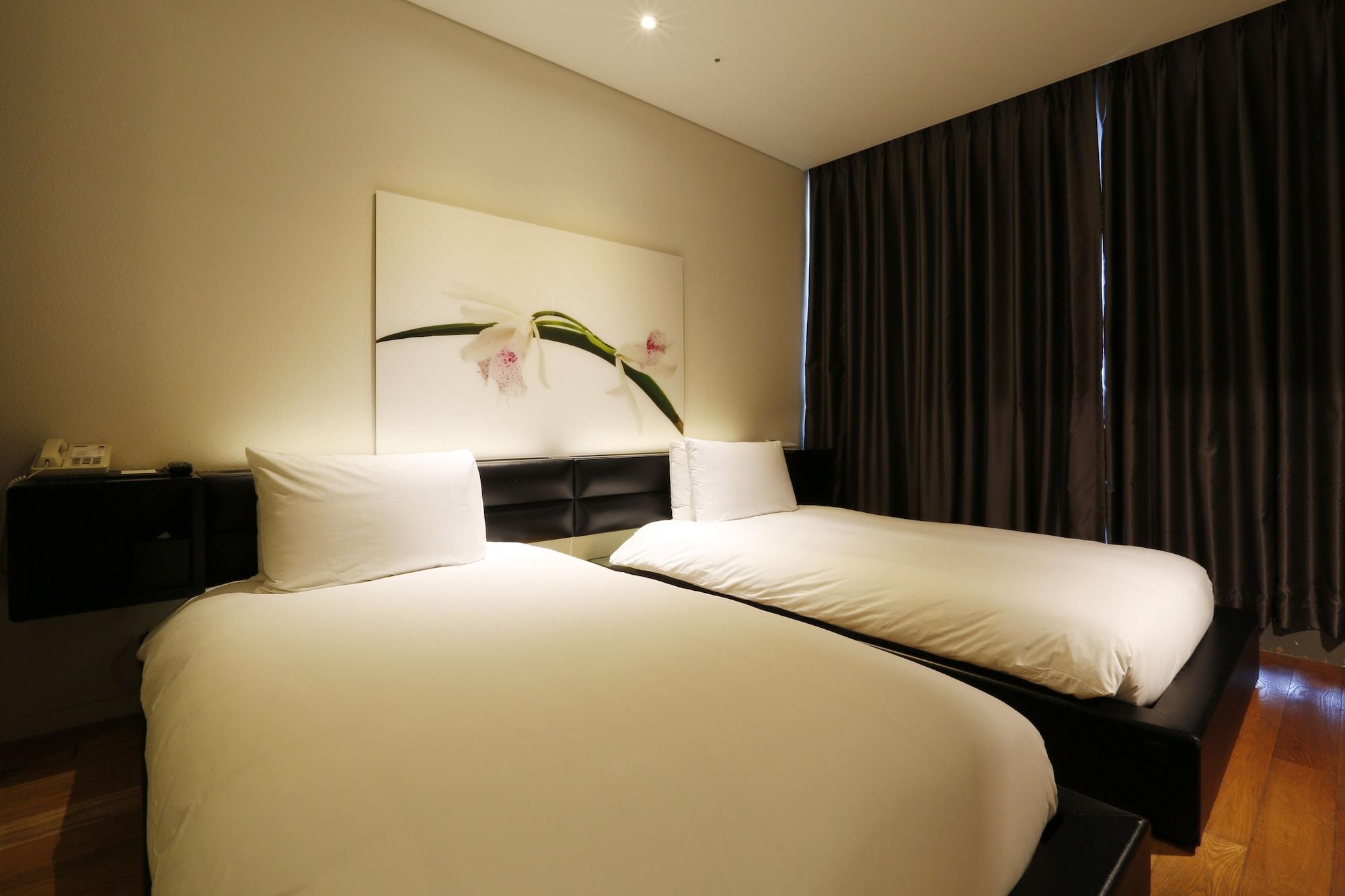 แกรนด์ เมอร์เคียว แอมบาสซาเดอร์ ชางวอน Hotel ภายนอก รูปภาพ