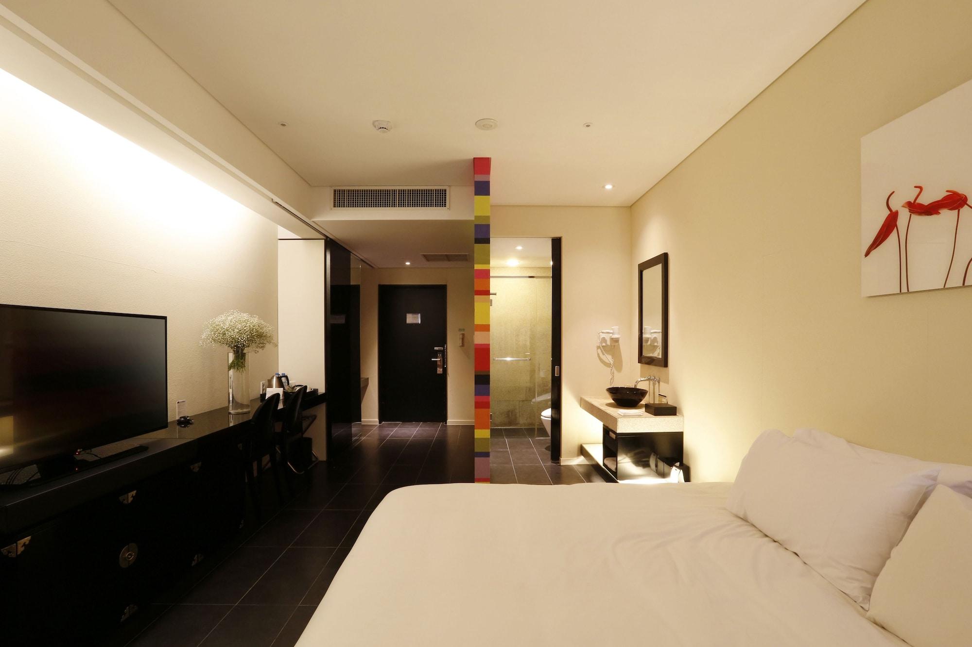 แกรนด์ เมอร์เคียว แอมบาสซาเดอร์ ชางวอน Hotel ภายนอก รูปภาพ