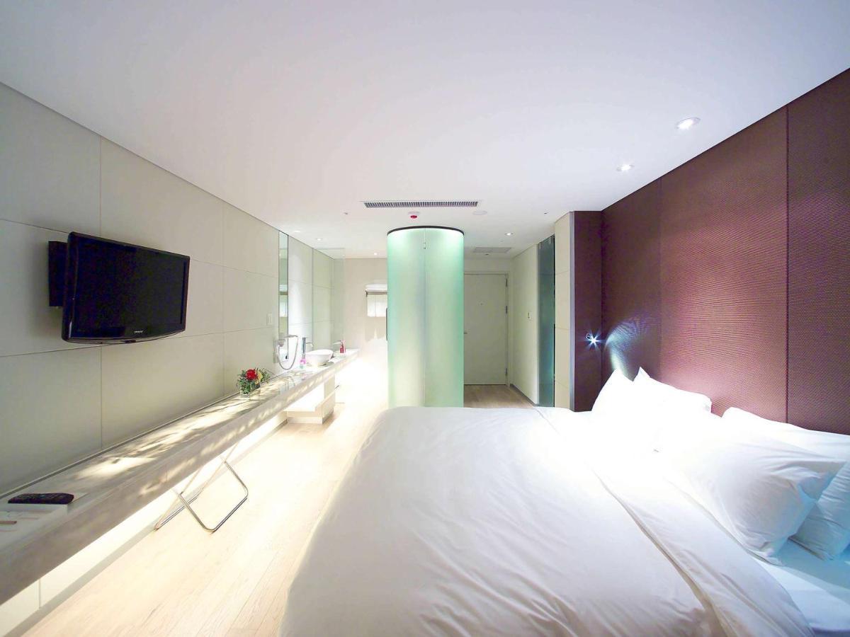 แกรนด์ เมอร์เคียว แอมบาสซาเดอร์ ชางวอน Hotel ภายนอก รูปภาพ