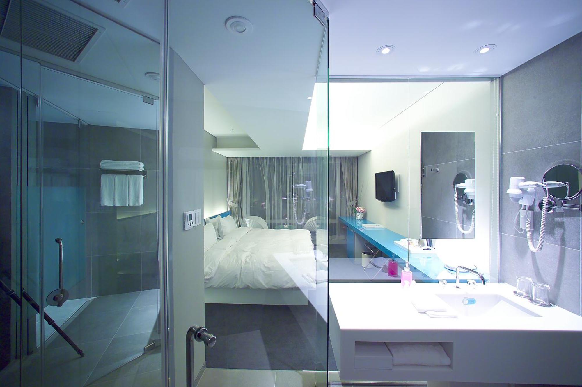 แกรนด์ เมอร์เคียว แอมบาสซาเดอร์ ชางวอน Hotel ภายนอก รูปภาพ