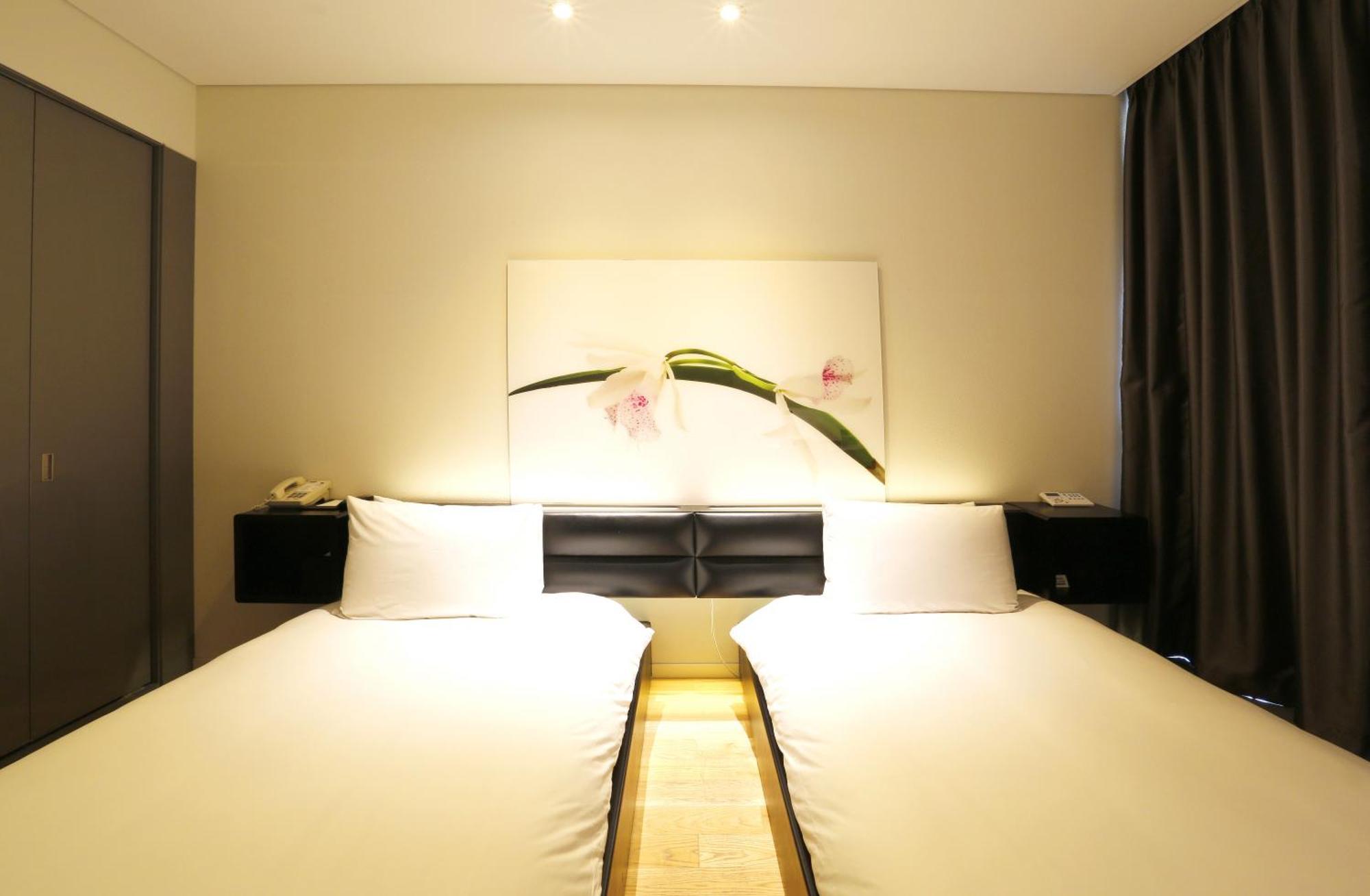 แกรนด์ เมอร์เคียว แอมบาสซาเดอร์ ชางวอน Hotel ภายนอก รูปภาพ
